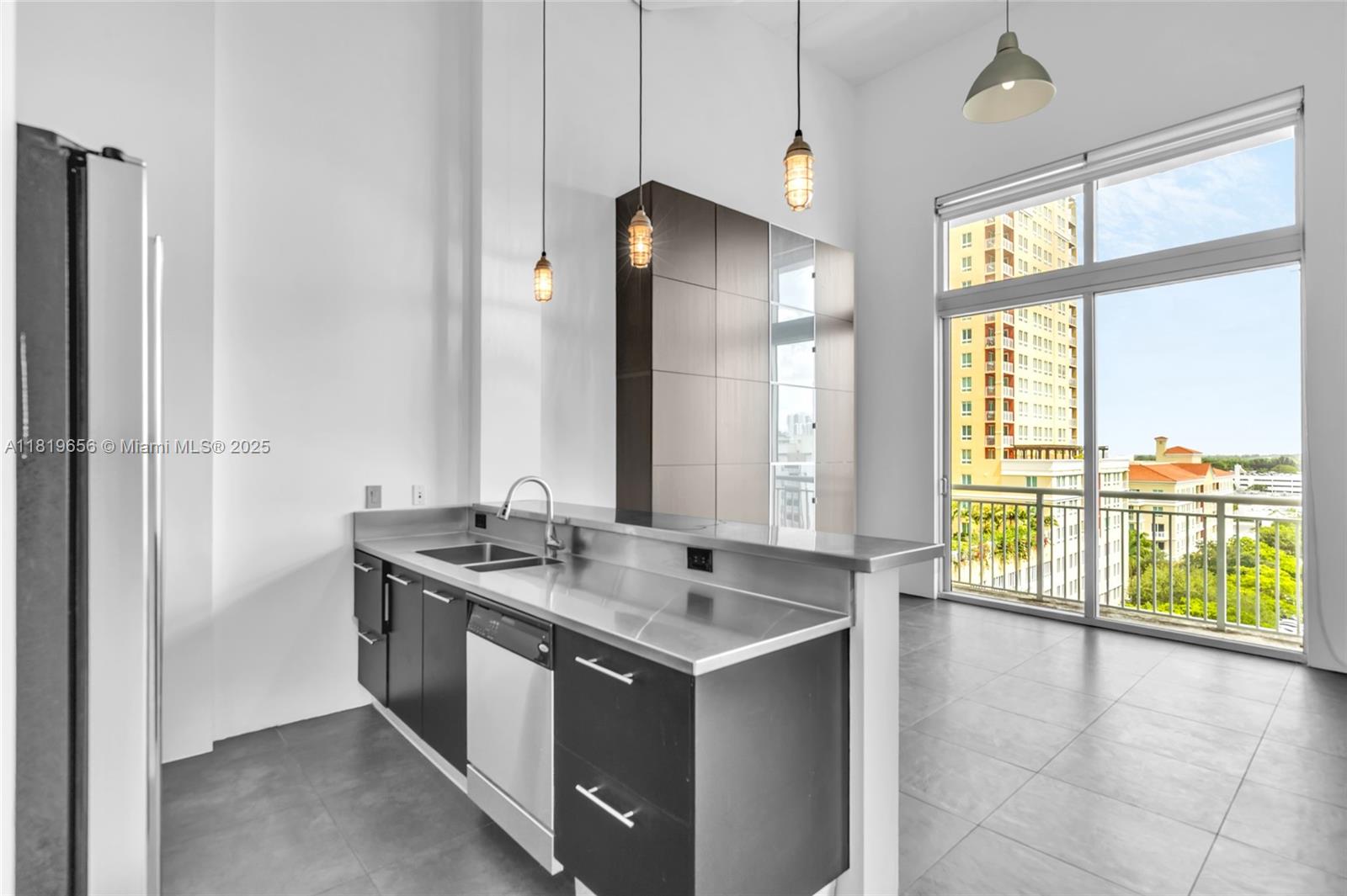 9055 SW 73rd Ct # 703, Miami FL 33156