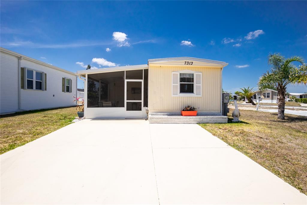 7313 DESANT LANE