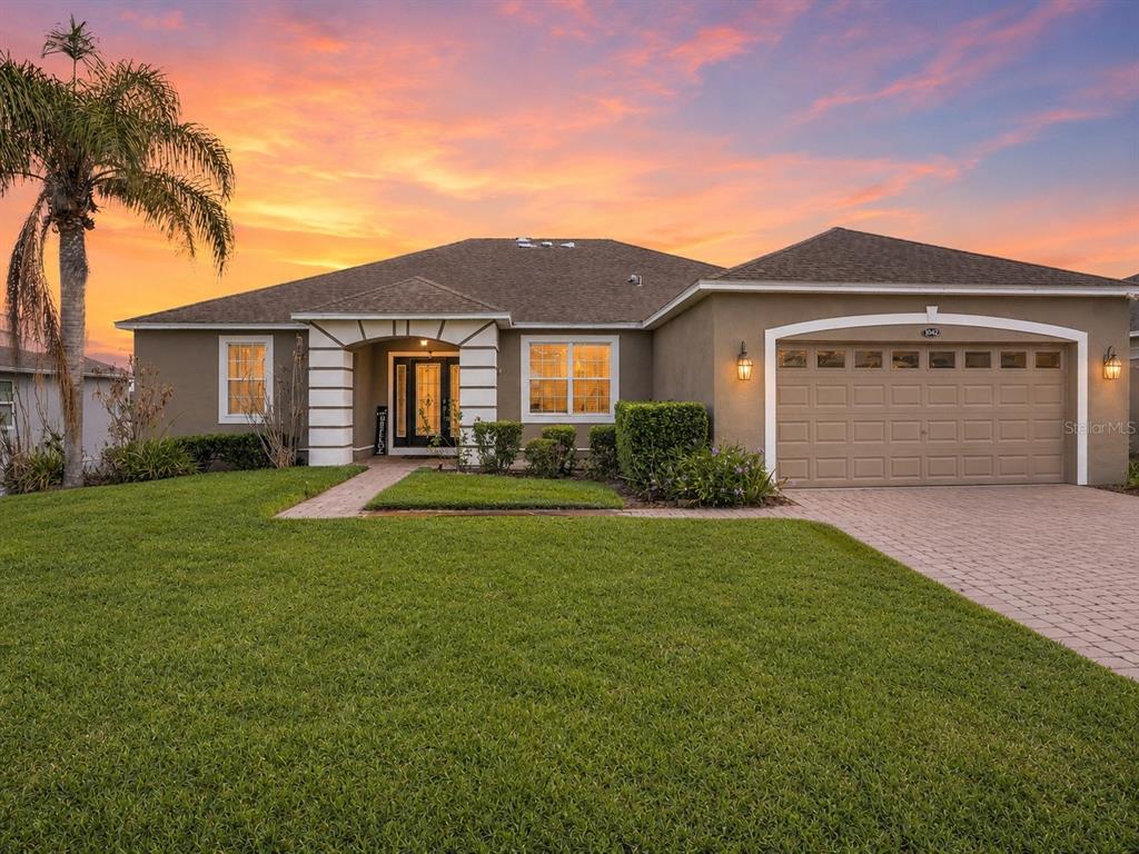 1042 HARMONY LANE