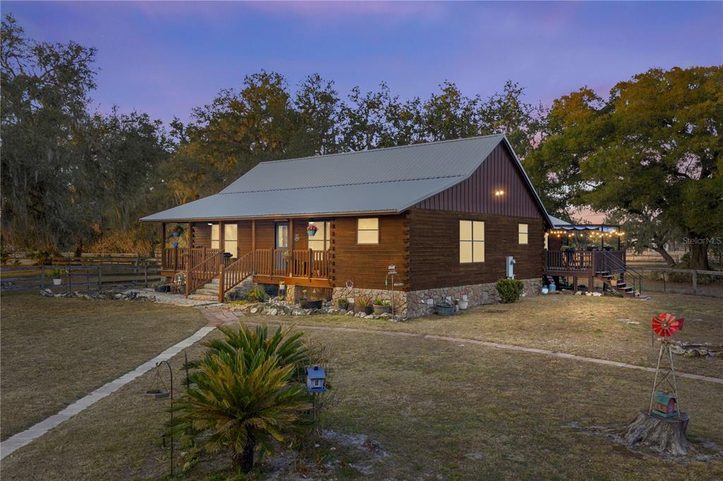 4292 SW 73 TRAIL