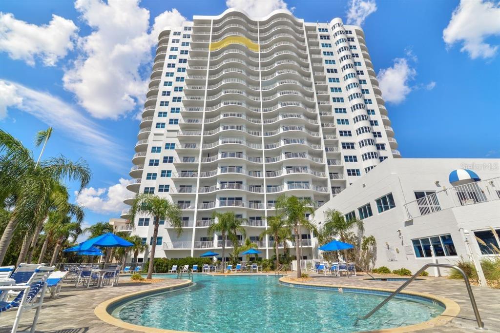2 OCEANS WEST BOULEVARD UNIT 1702