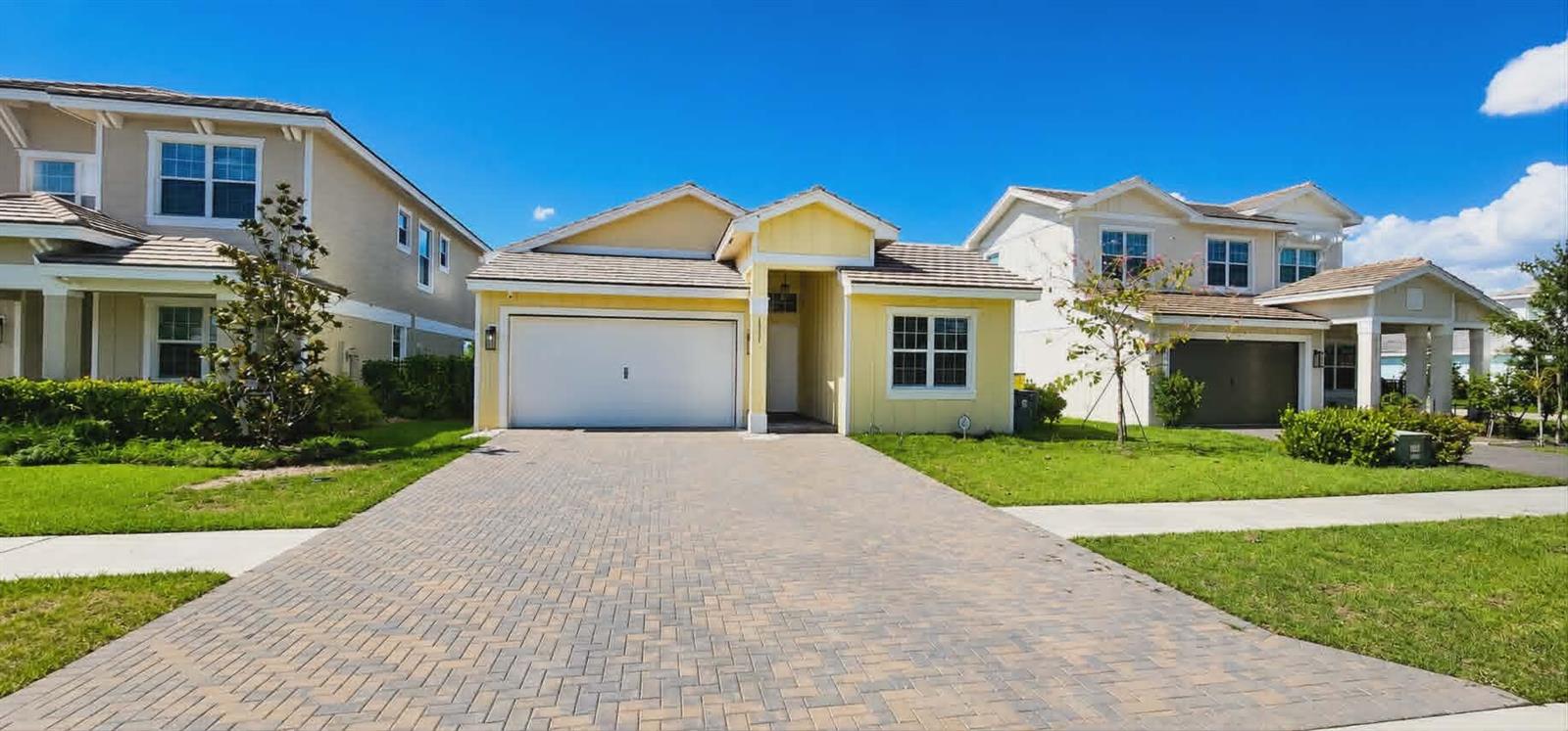 19179 Rolling Acres Road, Loxahatchee FL 33470