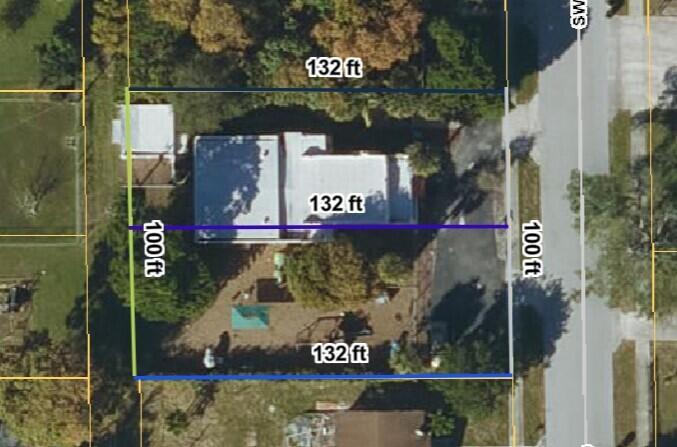 This is an aerial map view of a rectangular residential property lot measuring 132 by 100 feet — 216 SW 2nd Avenue, Delray Beach FL 33444, DELRAY BEACH, FL