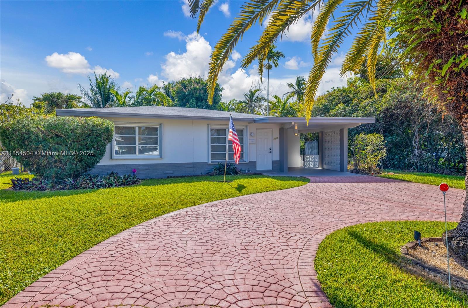 2020 NW 33rd Ct, Oakland Park FL 33309
