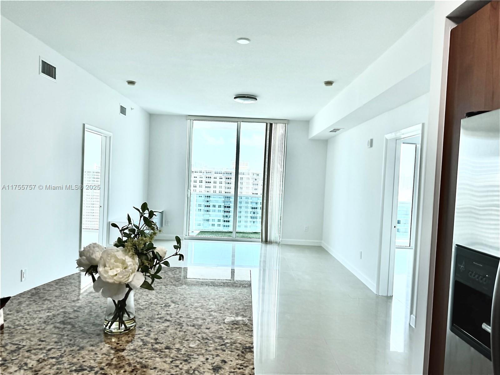 1945 S Ocean Dr # 2103, Hallandale Beach FL 33009