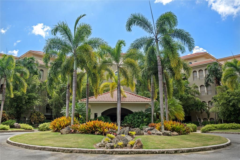 500 PLANTATION VILLAGE DRIVE UNIT 3-208
