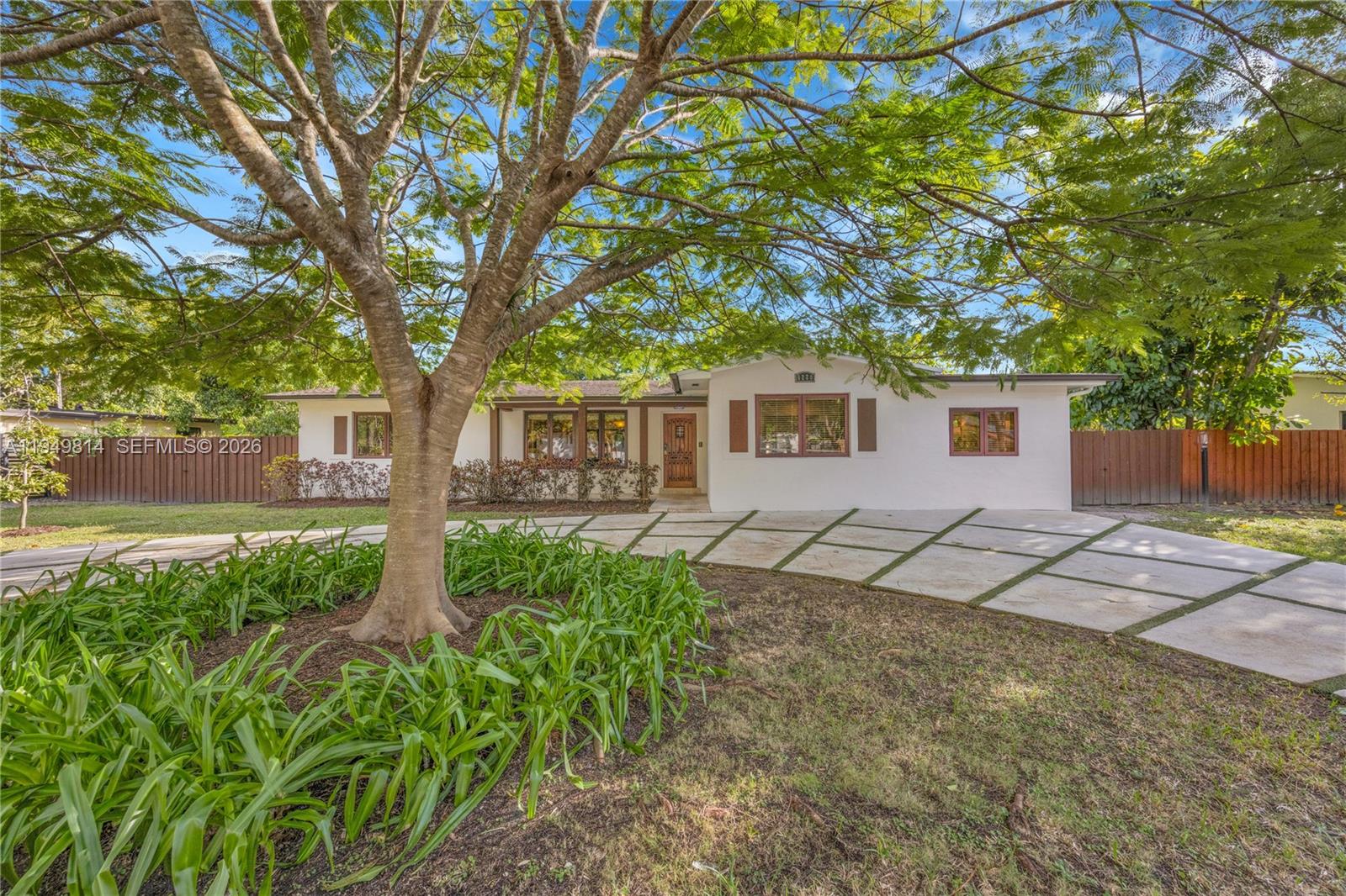 6220 SW 61st St, South Miami FL 33143