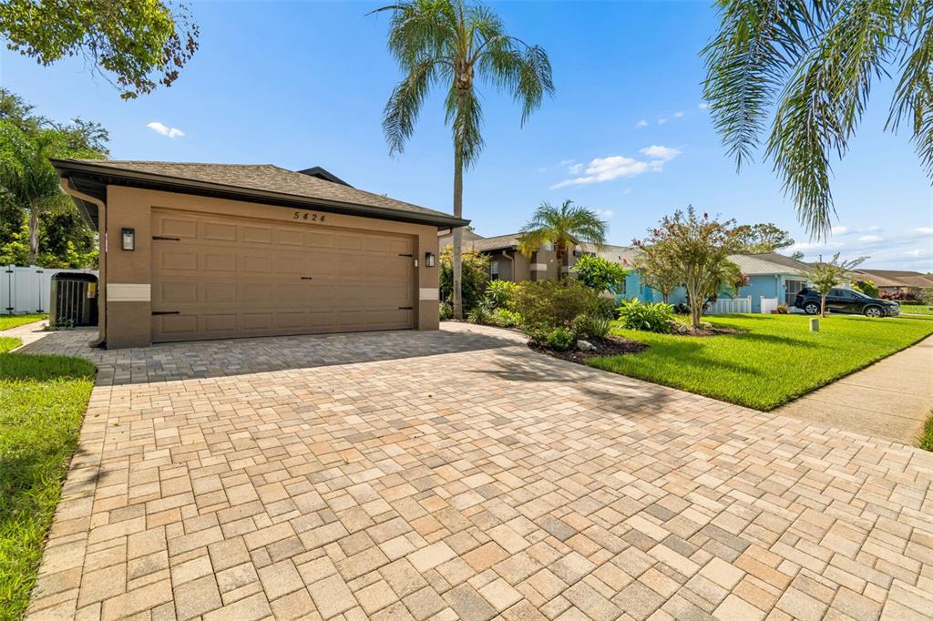 5424 LOS PALOS DRIVE, NEW PORT RICHEY, FL — photo 3 of 30