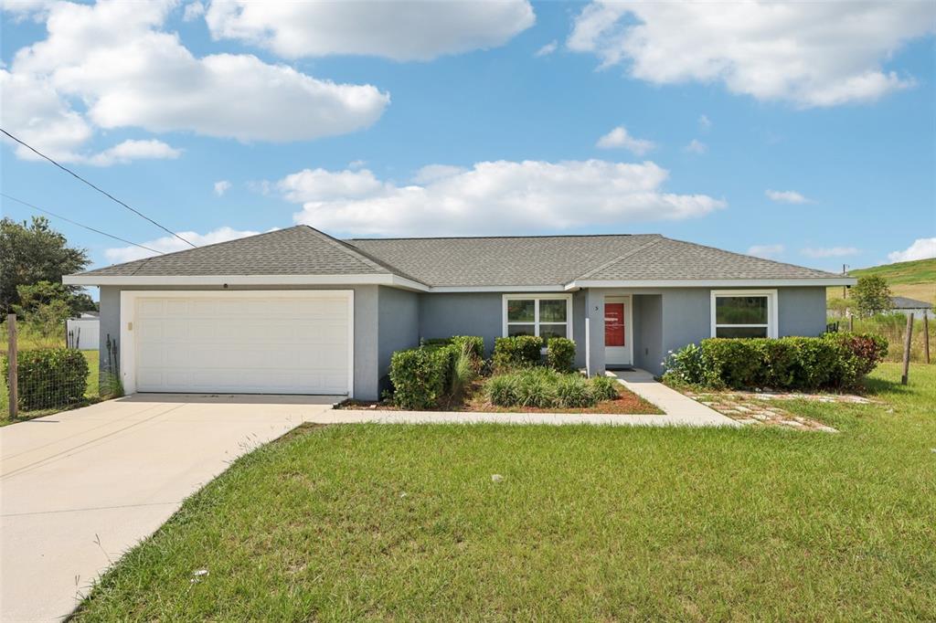 5 LAUREL PASS COURT