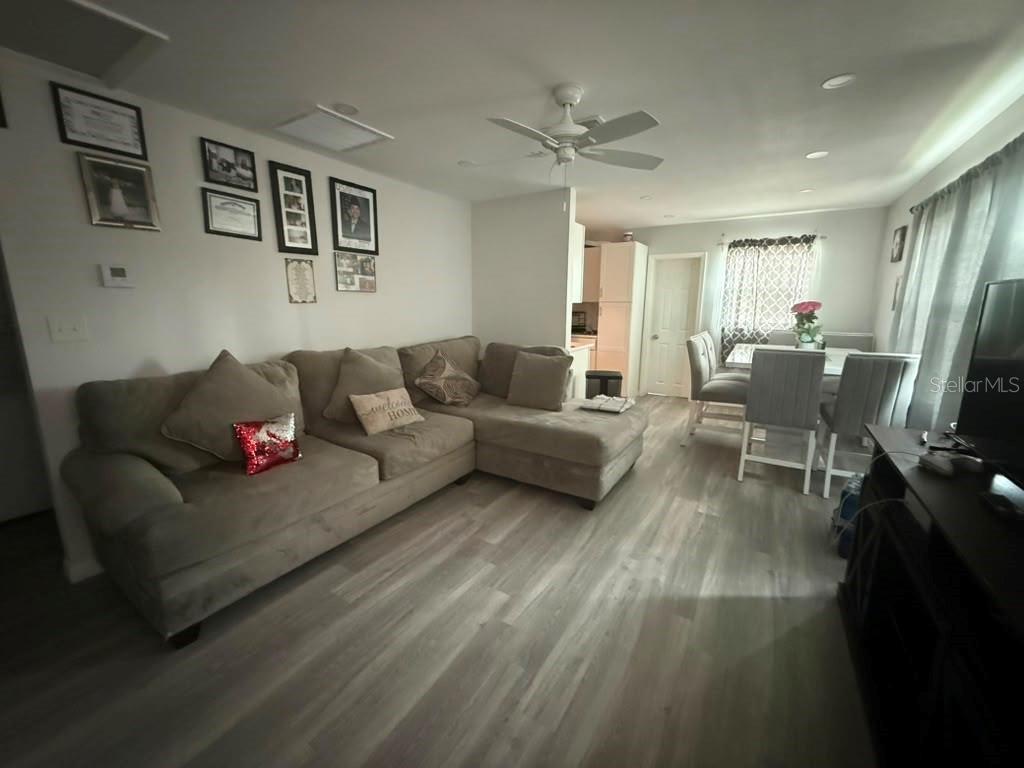 1402 4TH AVENUE NE, RUSKIN, FL — photo 2 of 21