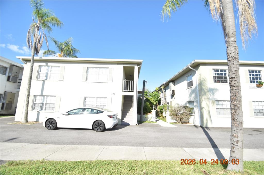 306 DANUBE AVENUE UNIT 2