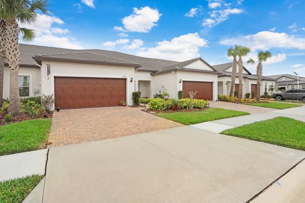 10385 ECHO DOCK LOOP, SAN ANTONIO, FL — photo 4 of 30