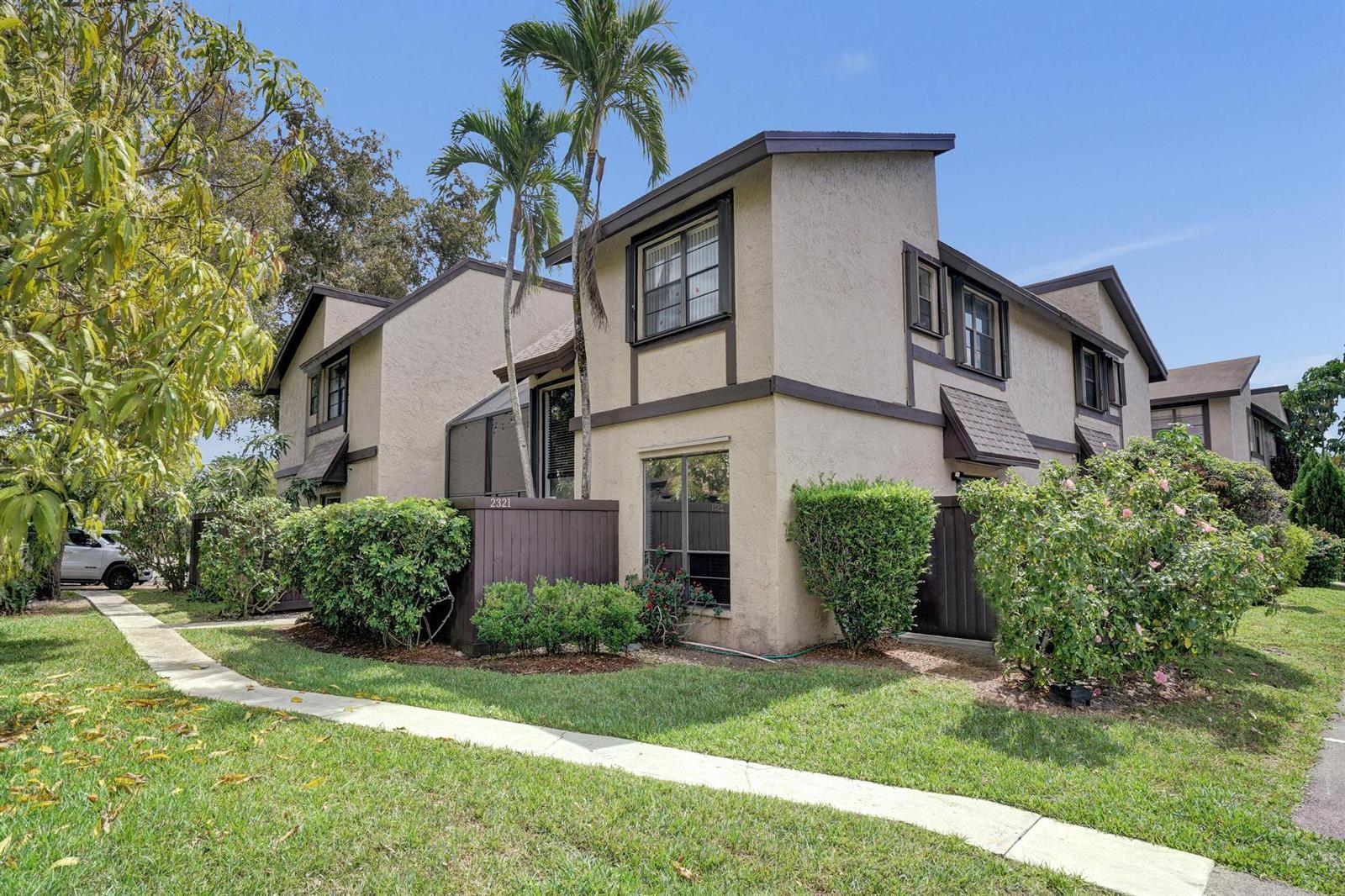 2321 Bayberry Drive, Pembroke Pines FL 33024