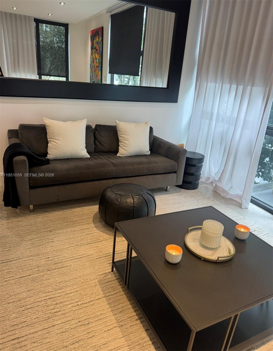 1024 Lenox Ave # 8, Miami Beach FL 33139