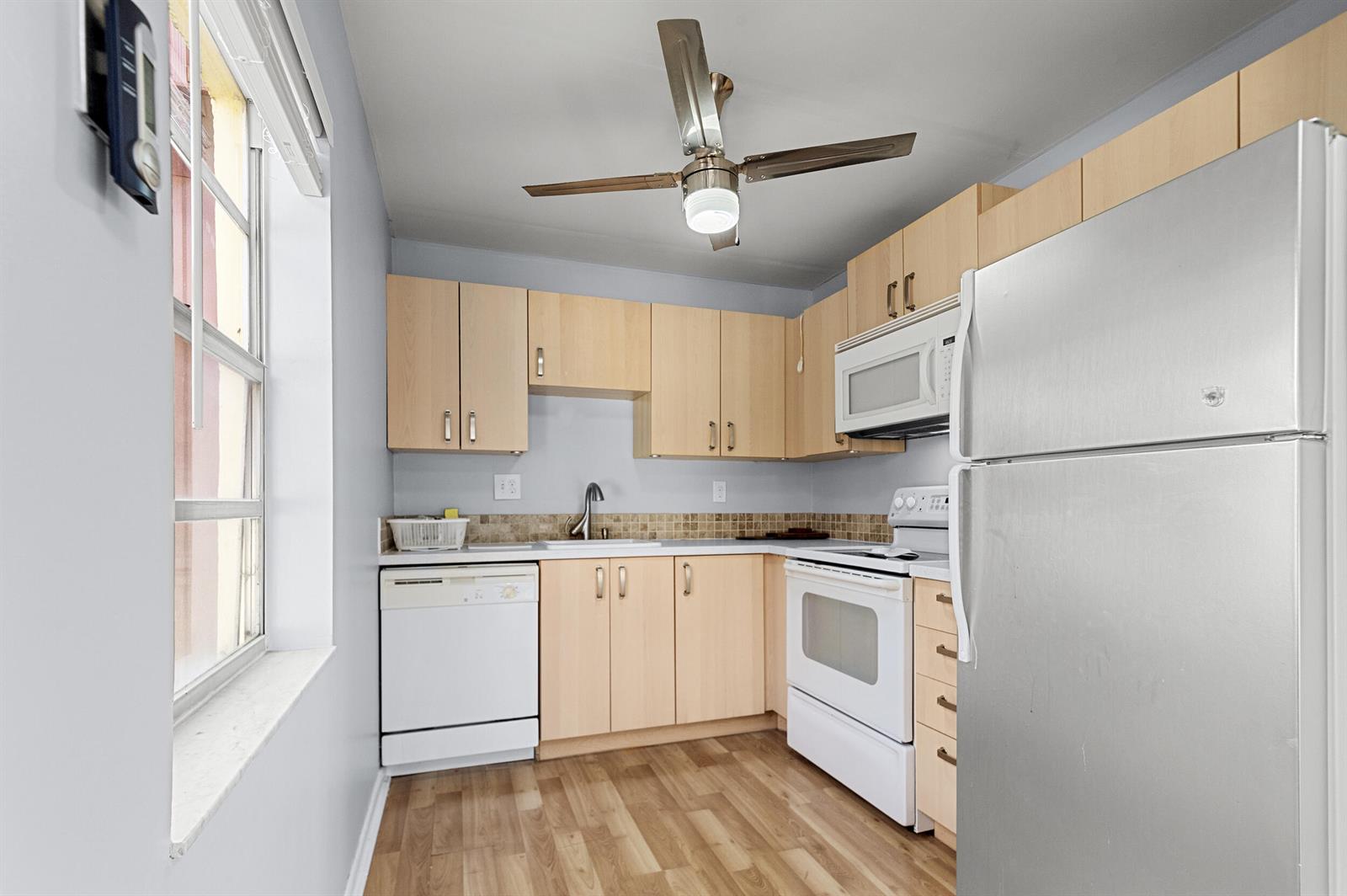 605 Flanders M, Delray Beach FL 33484