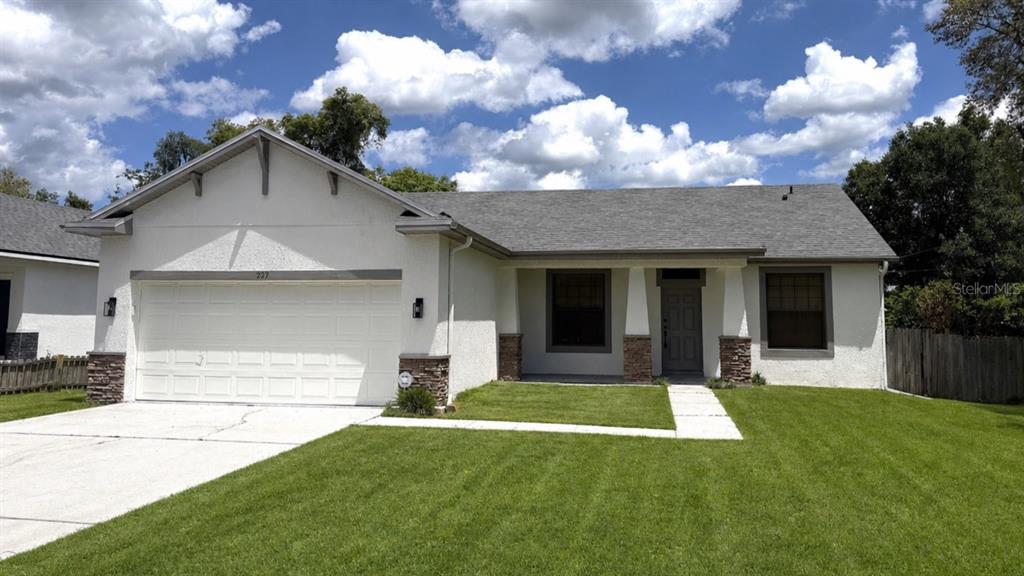 227 N JULIA AVENUE