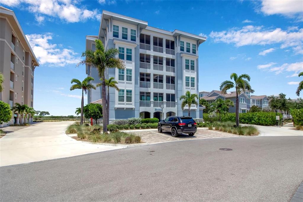 376 ARUBA CIRCLE UNIT 301, BRADENTON, FL — photo 3 of 30