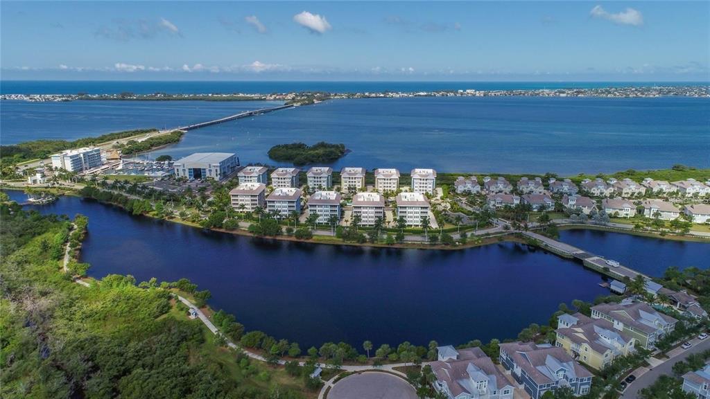 376 ARUBA CIRCLE UNIT 301, BRADENTON, FL — photo 4 of 30