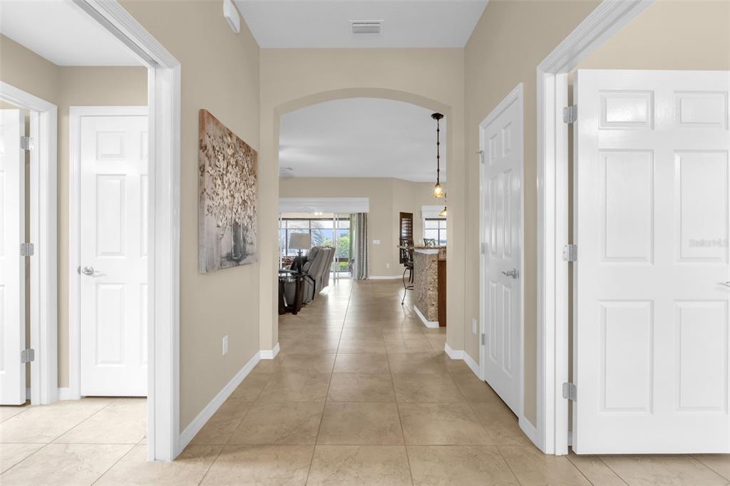 1885 OAKCREST PATH, THE VILLAGES, FL — photo 4 of 30