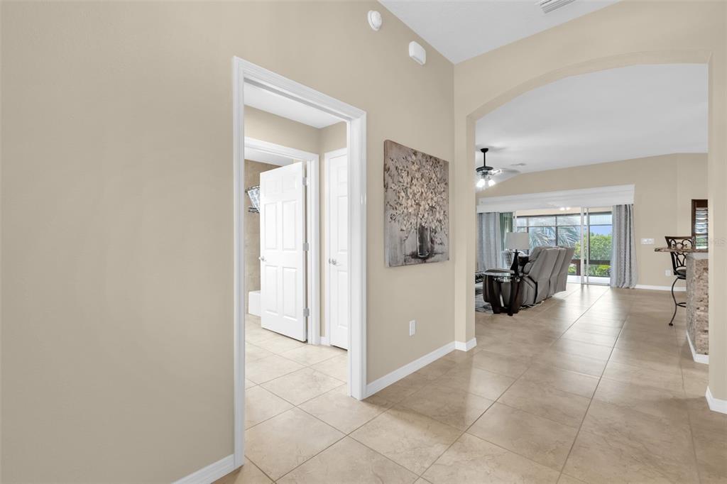 1885 OAKCREST PATH, THE VILLAGES, FL — photo 5 of 30