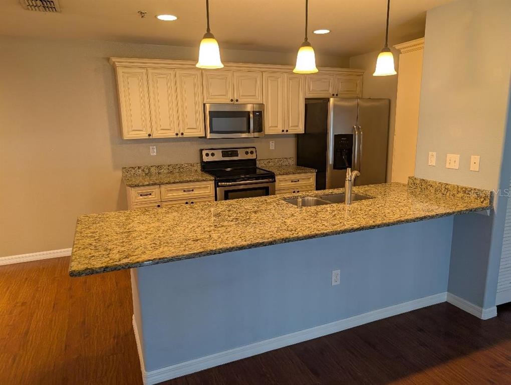 6394 BANYAN BOULEVARD UNIT 204, NEW PORT RICHEY, FL — photo 5 of 30
