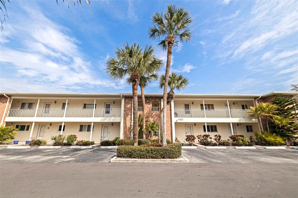 4480 OVERLOOK DRIVE NE UNIT 12