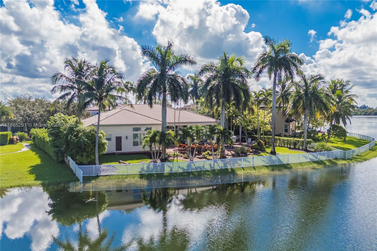 4166 SW 190th Ave, Miramar FL 33029