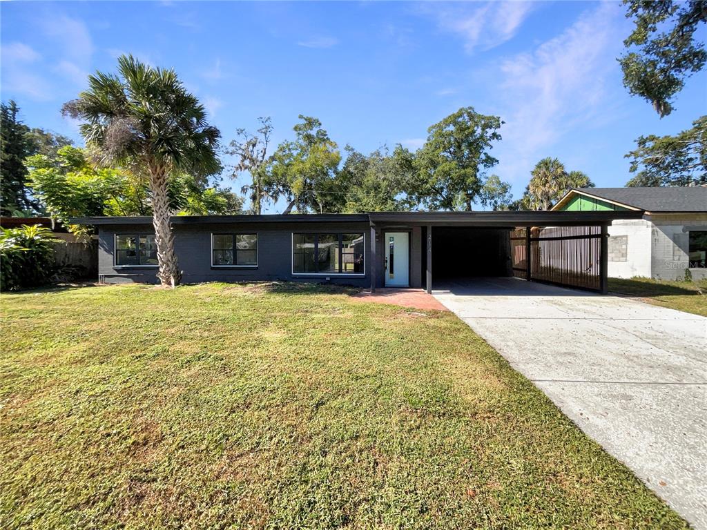 214 CHERRYWOOD DRIVE