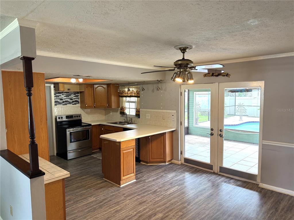 1312 N TAYLOR ROAD, BRANDON, FL — photo 5 of 30