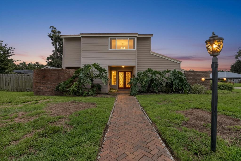 1615 TEAKWOOD DRIVE