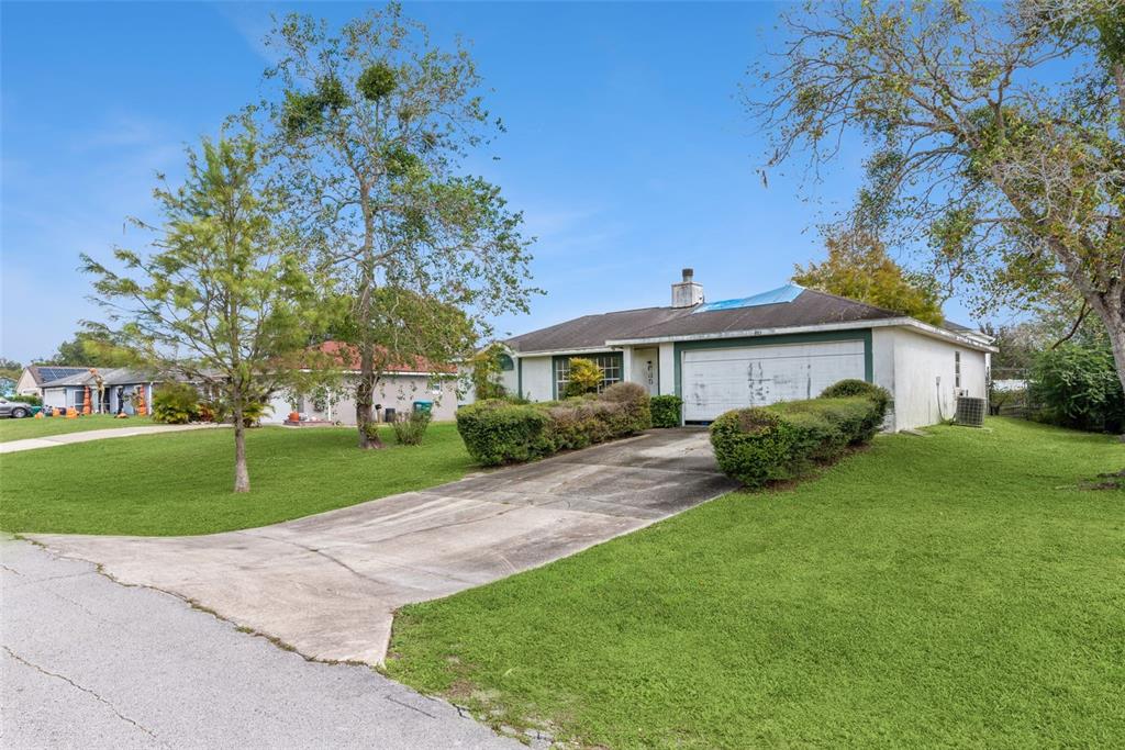 685 SPREADING OAK AVENUE