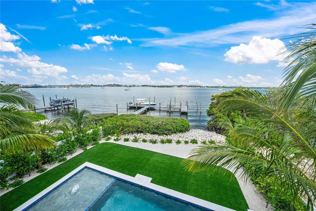 116 8TH STREET S, BRADENTON BEACH, FL — photo 5 of 30