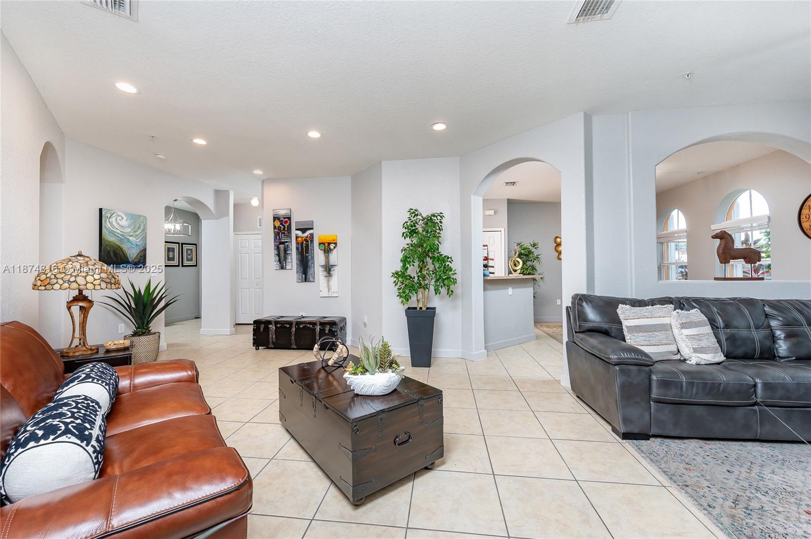 10012 NW 7th St # 104, Miami FL 33172