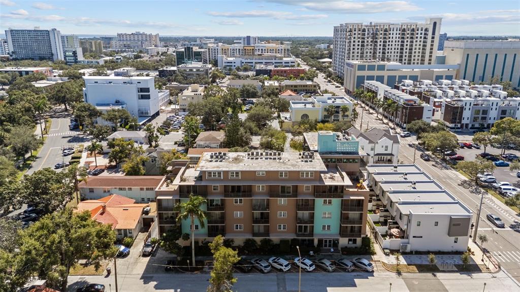 750 BURLINGTON AVENUE N UNIT 1H