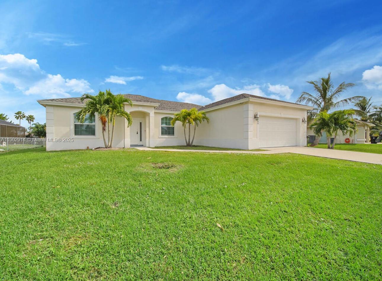 6709 NW Dorothy St, Port St. Lucie FL 34983