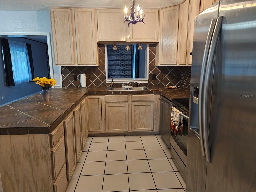 1212 BLAKE AVE, AUBURNDALE, FL — photo 2 of 13