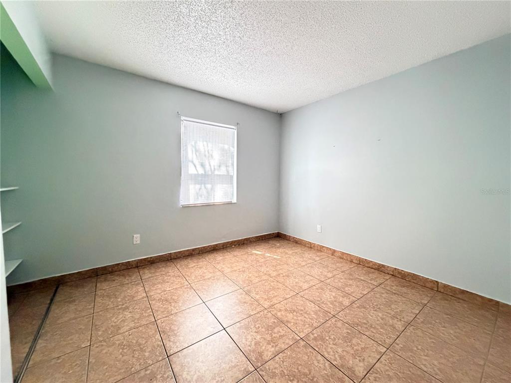 84 E MARBRISA WAY, KISSIMMEE, FL — photo 4 of 9