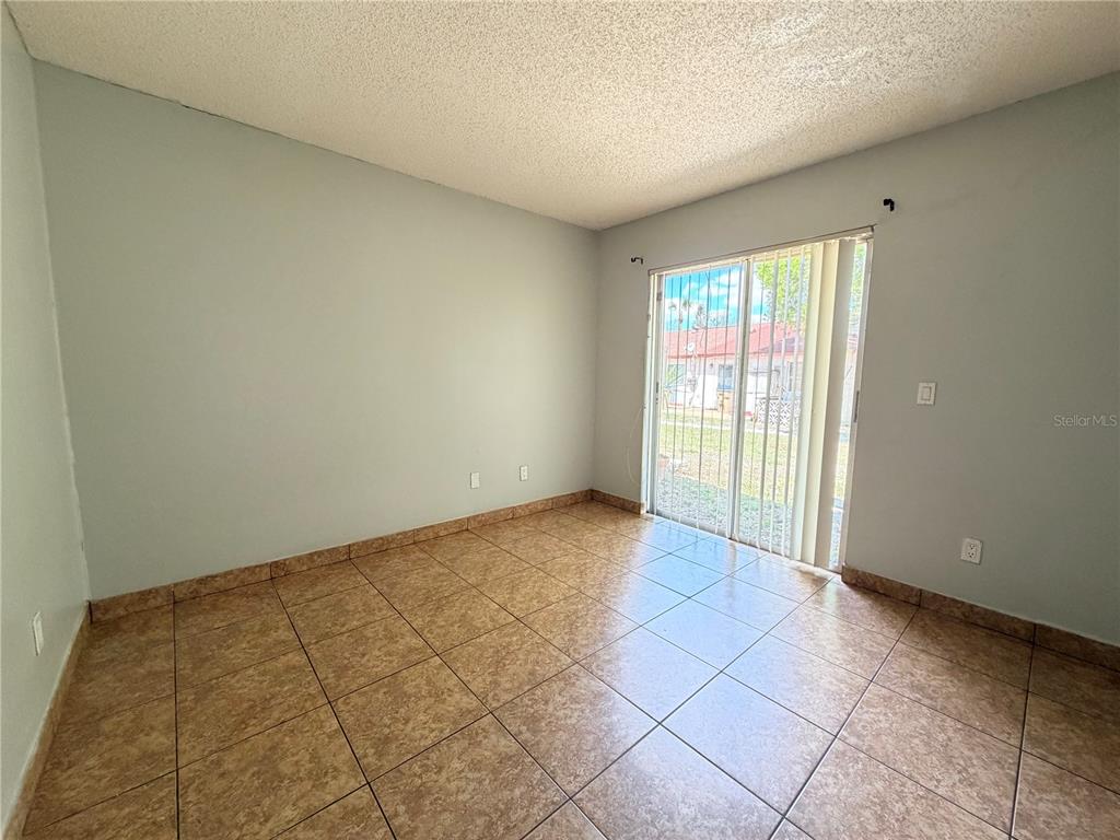 84 E MARBRISA WAY, KISSIMMEE, FL — photo 5 of 9