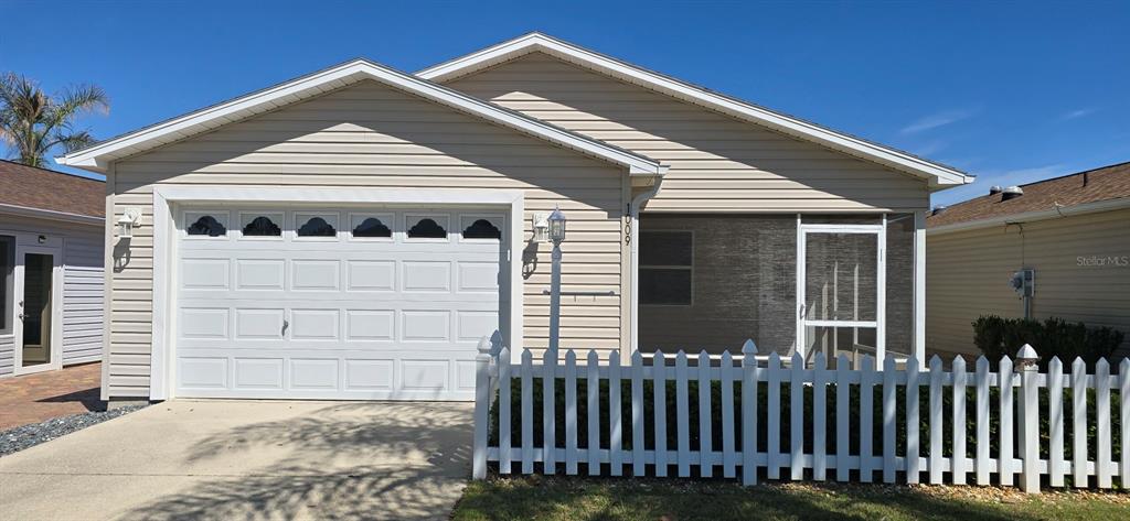 1009 RIDGEVILLE ROAD