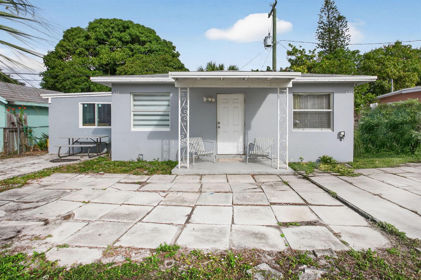 621 50th Street, West Palm Beach FL 33407