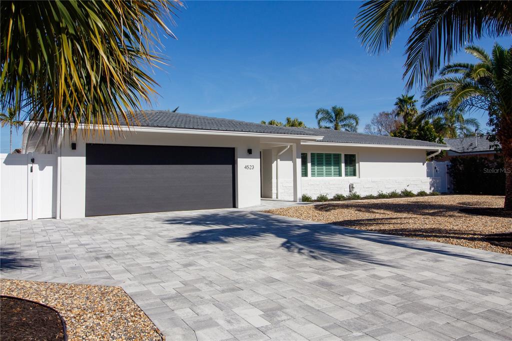 4523 CLEARWATER HARBOR DRIVE S, LARGO, FL — photo 3 of 30