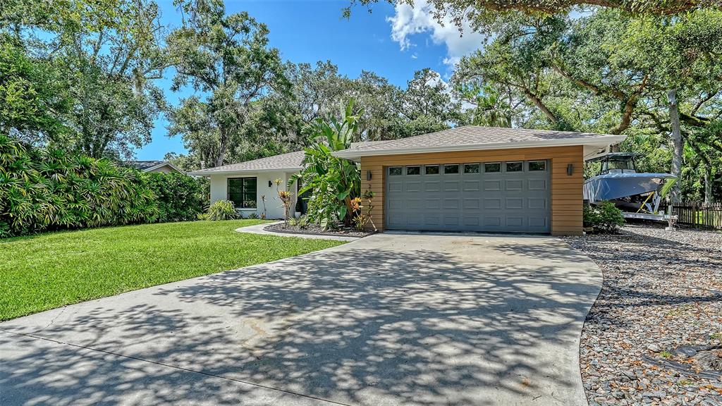2707 GREENDALE DRIVE