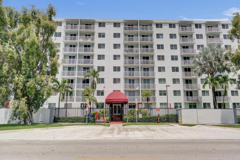 1251 NE 108th St # 411, Miami FL 33161