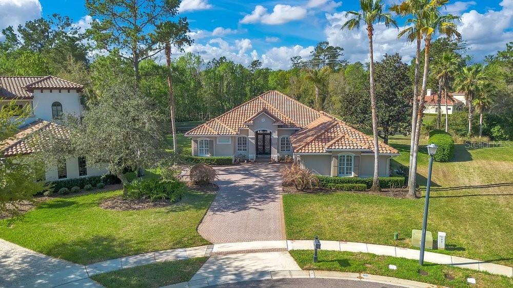328 MAPLEVIEW COURT