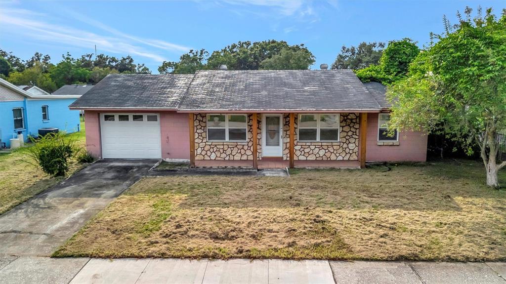 915 MAYDELL DRIVE
