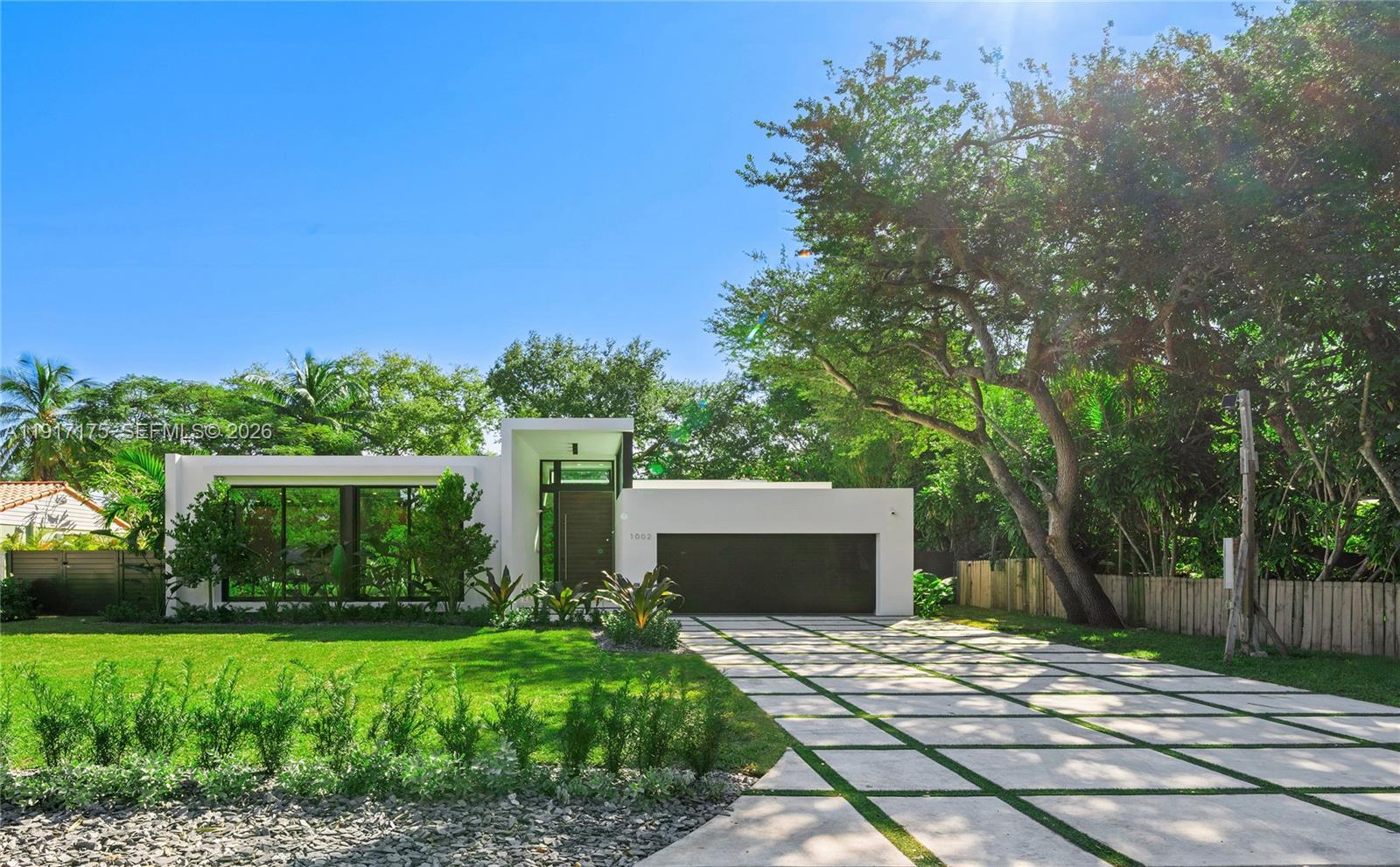 1002 NE 117th St, Biscayne Park FL 33161