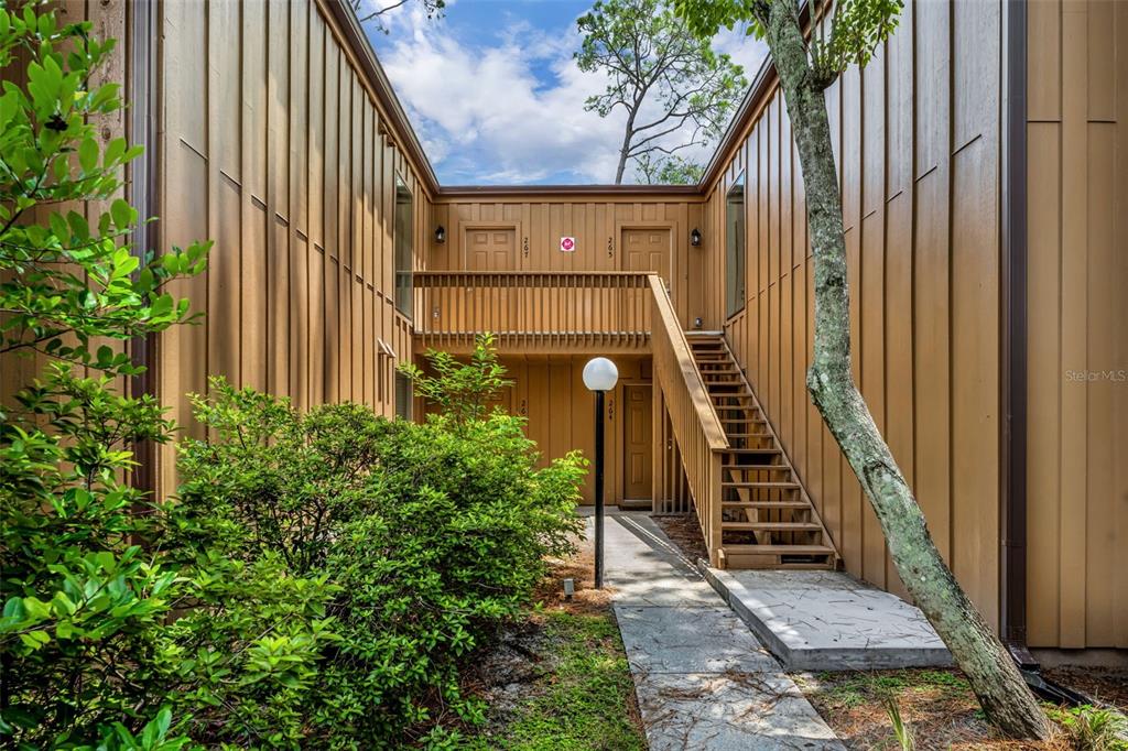 267 CROWN OAKS WAY UNIT 1