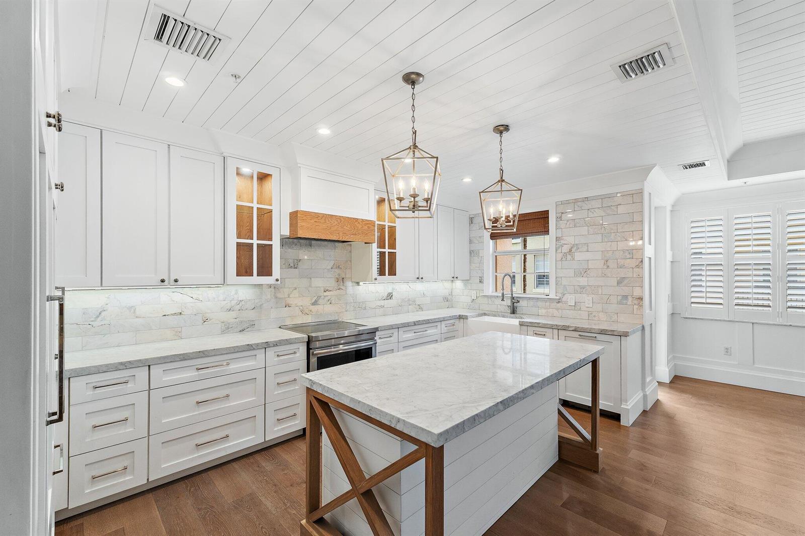 2715 Ravella Way, Palm Beach Gardens FL 33410