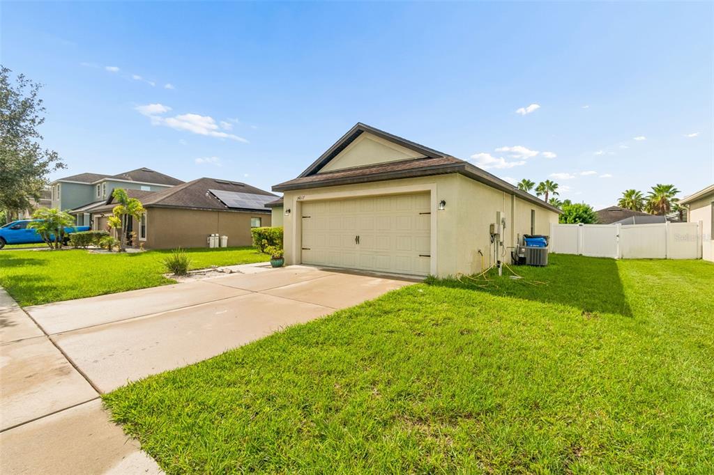 14217 ALISTAR MANOR DRIVE, WIMAUMA, FL — photo 4 of 30