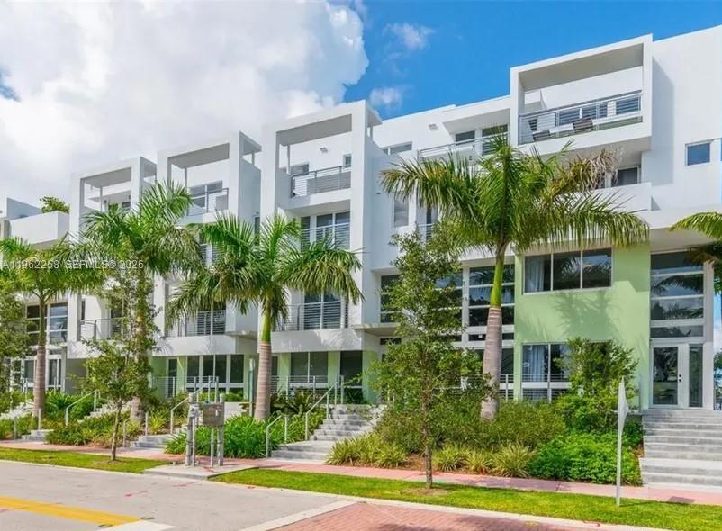 89 N Shore Dr, Miami Beach FL 33141